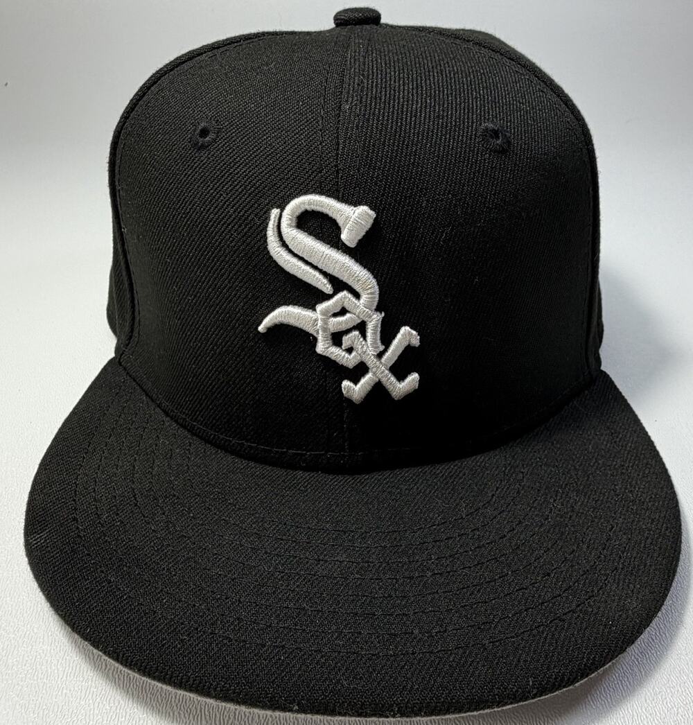 Chicago White Sox New Era 9FIFTY Snapback Baseball Cap Youth Adjustable Black